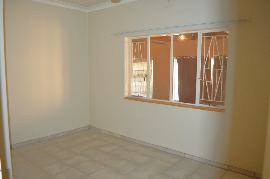 4 Bedroom Property for Sale in Roosheuwel North West